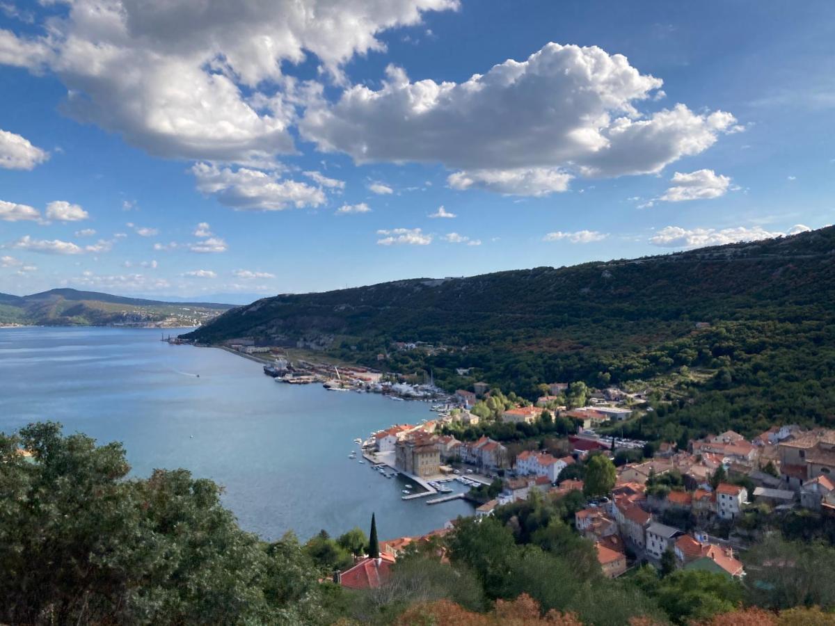 Seaview Apartment Moritz Senj  Bagian luar foto